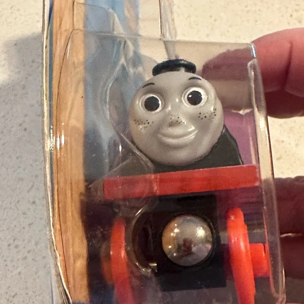 NIB “ROSIE” Thomas The Train Made By Tomy In Original Packaging 18 months +